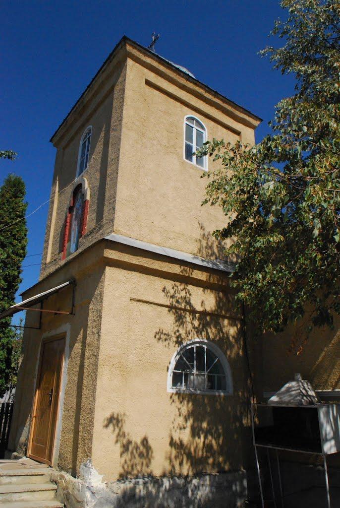 Biserica - turla - vedere exterioară - august 2014